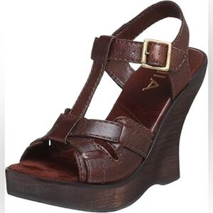 MIA Vintage 80’s Joplyn Wood Block Heels- Size 8